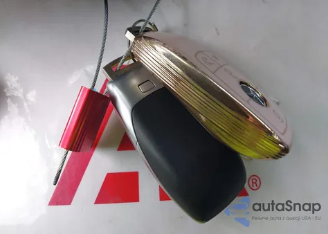 2020 Mercedes-Benz Glc 300 z USA, uszkodzony, nr VIN W1N0G8DBXLF789855